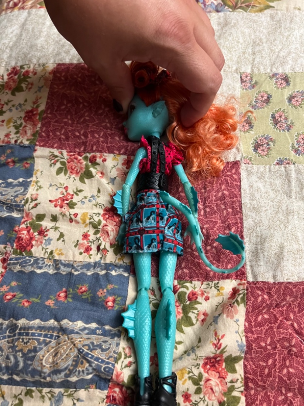 Lorna monster high doll - Picture 5 of 9